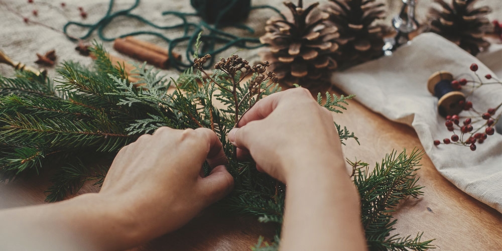 Port Carling Garden Centre-Ontario-Holiday Front Porch Design Tips-DIY wreath